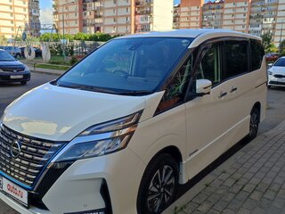 2019 Nissan Serena V (C27) Рестайлинг, белый, 2400000 рублей, вид 1