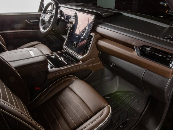 2026 GMC Yukon V Рестайлинг, чёрный, 19948000 рублей - вид 15