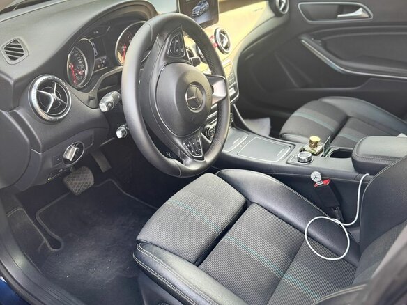 2017 Mercedes-Benz CLA 200 I (C117, X117) Рестайлинг, синий, 1800000 рублей - вид 20
