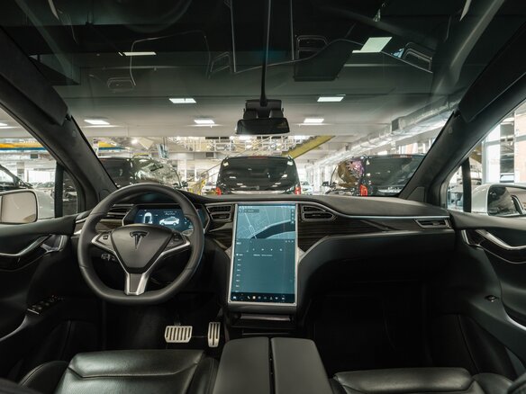 2016 Tesla Model X P90D I, белый, 7500000 рублей - вид 17