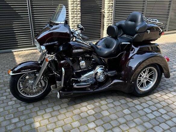 2014 Harley-Davidson Tri Glide, чёрный, 2900000 рублей - вид 5