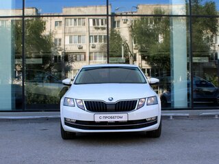 2017 Skoda Octavia III (A7) Рестайлинг, белый, 1550000 рублей, вид 2