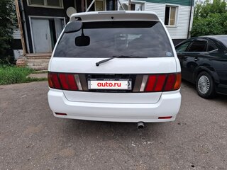 2002 Nissan Bassara, белый, 750000 рублей, вид 4