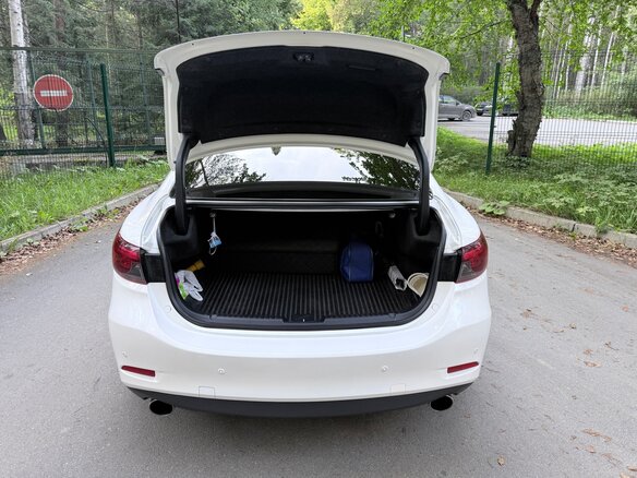 2016 Mazda 6 III (GJ) Рестайлинг, белый, 2600000 рублей - вид 17