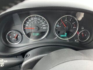 2011 Jeep Wrangler III (JK), чёрный, 3600000 рублей, вид 4