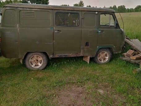 1993 УАЗ 3741, зелёный, 100000 рублей, вид 1