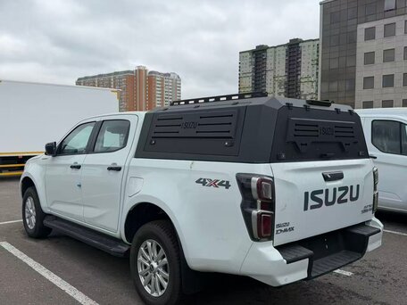 2026 Isuzu D-MAX, белый, 5030560 рублей, вид 3