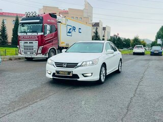 2013 Honda Accord IX, белый, 1799000 рублей, вид 2
