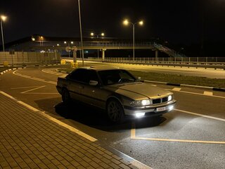 1996 BMW 7 серии Long 730Li III (E38), серебристый, 850000 рублей, вид 4