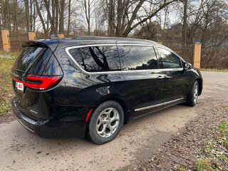 2022 Chrysler Pacifica RU Рестайлинг, чёрный, 3900000 рублей, вид 4