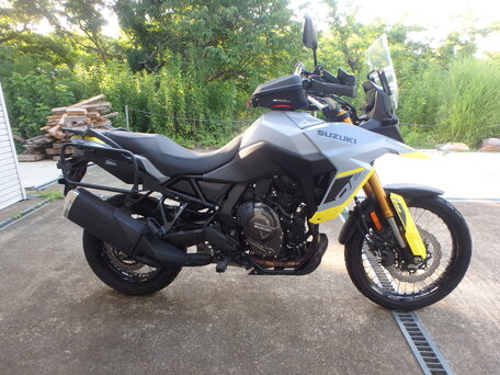 2023 Suzuki V-Strom 800DE, серебристый, 1180000 рублей, вид 3