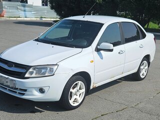2013 Lada (ВАЗ) Granta I, белый, 350000 рублей, вид 1
