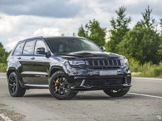 2018 Jeep Grand Cherokee Trackhawk IV (WK2) Рестайлинг, чёрный, 9000000 рублей, вид 1