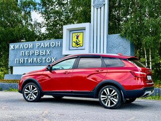 2022 Lada (ВАЗ) Vesta SW Cross I, красный, 1450000 рублей, вид 1