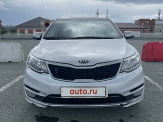 2015 Kia Rio III Рестайлинг, серый, 740000 рублей, вид 3
