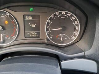 2011 Skoda Octavia II (A5) Рестайлинг, серебристый, 970000 рублей, вид 5