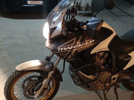 2011 Honda XL700V Transalp, белый, 750000 рублей, вид 4