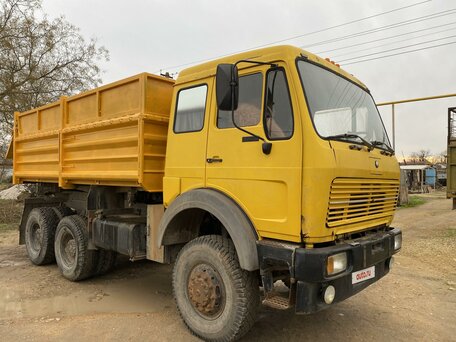 1975 Mercedes-Benz NG, жёлтый, 1300000 рублей, вид 4