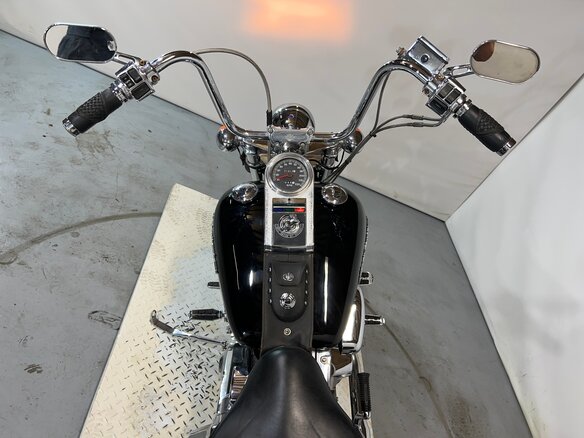 1985 Harley-Davidson Dyna Wide Glide, чёрный, 980000 рублей - вид 10