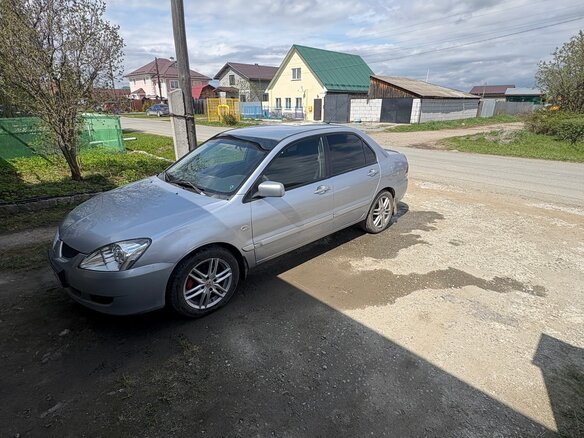 2005 Mitsubishi Lancer IX, серебристый, 530000 рублей - вид 2