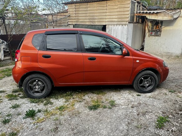 2006 Chevrolet Aveo I, оранжевый, 450000 рублей - вид 2