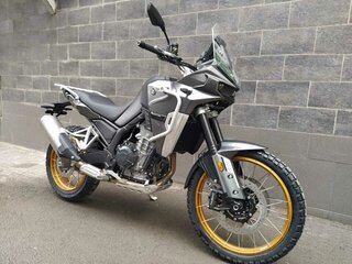 2025 Kove 800X, серый, 999999 рублей, вид 4