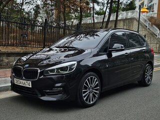 2020 BMW 2 серии Active Tourer 218d F45 Рестайлинг, чёрный, 2200000 рублей, вид 1