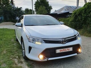 2016 Toyota Camry VII (XV50) Рестайлинг, белый, 2650000 рублей, вид 1