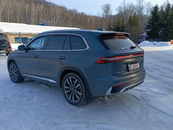 2024 Geely Monjaro I, серый, 4100000 рублей - вид 4