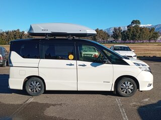 2018 Nissan Serena V (C27), белый, 2200000 рублей, вид 3