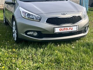 2014 Kia Ceed II, серебристый, 1400000 рублей, вид 2