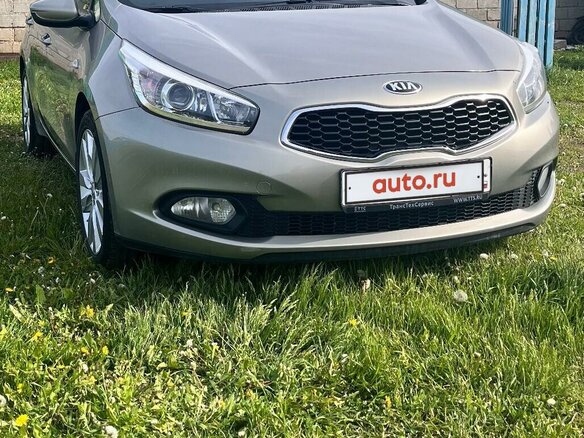 2014 Kia Ceed II, серебристый, 1400000 рублей - вид 1