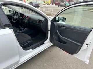 2015 Volkswagen Jetta VI Рестайлинг, белый, 925000 рублей, вид 5