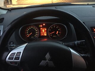 2008 Mitsubishi Outlander II, золотистый, 1999999 рублей, вид 4