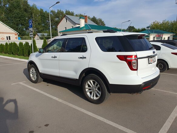 2015 Ford Explorer V, белый, 2250000 рублей - вид 7