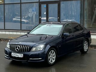 2011 Mercedes-Benz C-Класс 180 BlueEFFICIENCY III (W204) Рестайлинг, синий, 1670000 рублей, вид 1