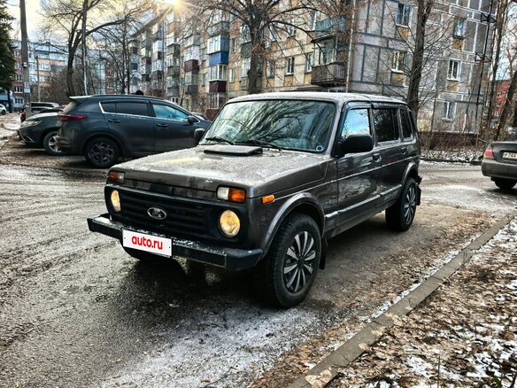 2016 Lada (ВАЗ) 2131 (4x4) I, коричневый, 400000 рублей