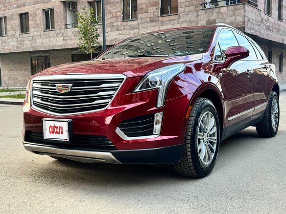 2016 Cadillac XT5 I, красный, 2100000 рублей - вид 1