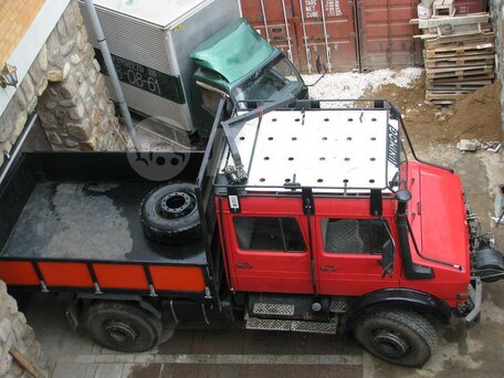 1993 Mercedes-Benz Unimog, пурпурный, 6500000 рублей, вид 1