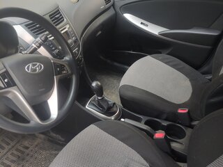2014 Hyundai Solaris I Рестайлинг, белый, 800000 рублей, вид 5
