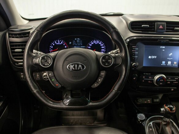 2016 Kia Soul II Рестайлинг, белый, 1560000 рублей - вид 22