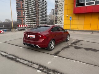 2011 Volvo S60 II, красный, 850000 рублей, вид 3
