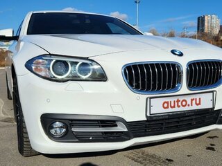2016 BMW 5 серии 525d xDrive VI (F10/F11/F07) Рестайлинг, белый, 2450000 рублей, вид 4