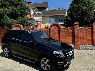 2018 Mercedes-Benz GLE 350 d I (W166), чёрный, 3700000 рублей, вид 3