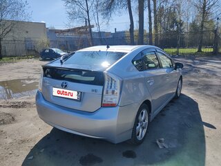 2010 Toyota Prius III (XW30), серый, 970000 рублей, вид 4