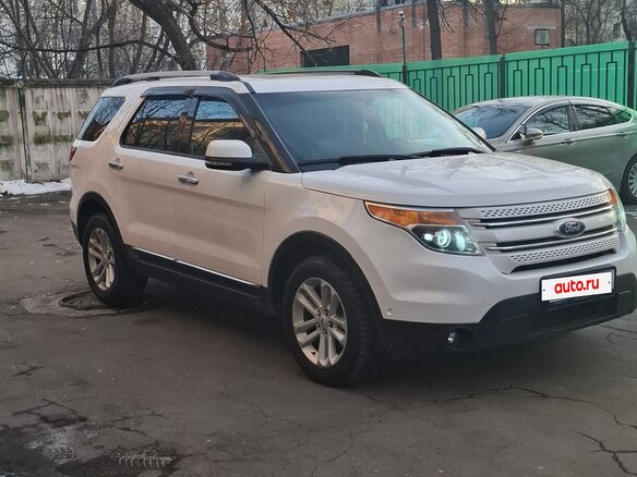 2012 Ford Explorer V, белый, 1770000 рублей - вид 2