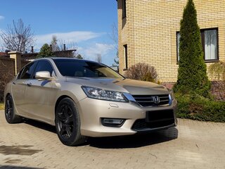 2013 Honda Accord IX, бежевый, 1900000 рублей, вид 3