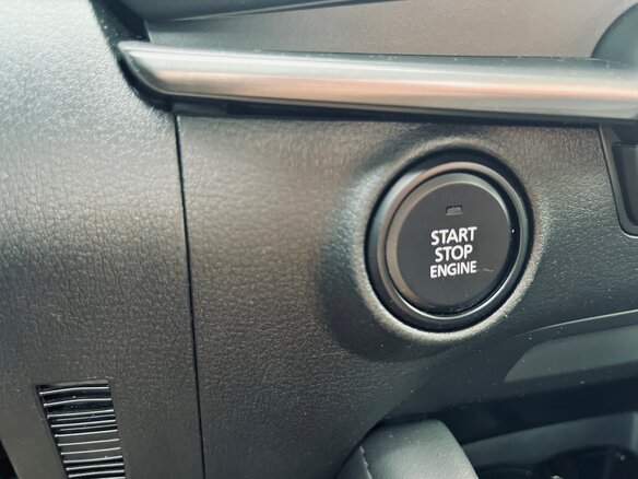 2019 Mazda 3 IV (BP), чёрный, 1700000 рублей - вид 10