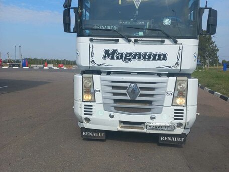 2004 Renault Magnum, белый, 1700000 рублей, вид 2