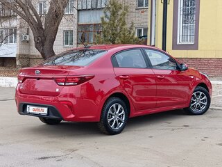 2020 Kia Rio IV, красный, 1500000 рублей, вид 3